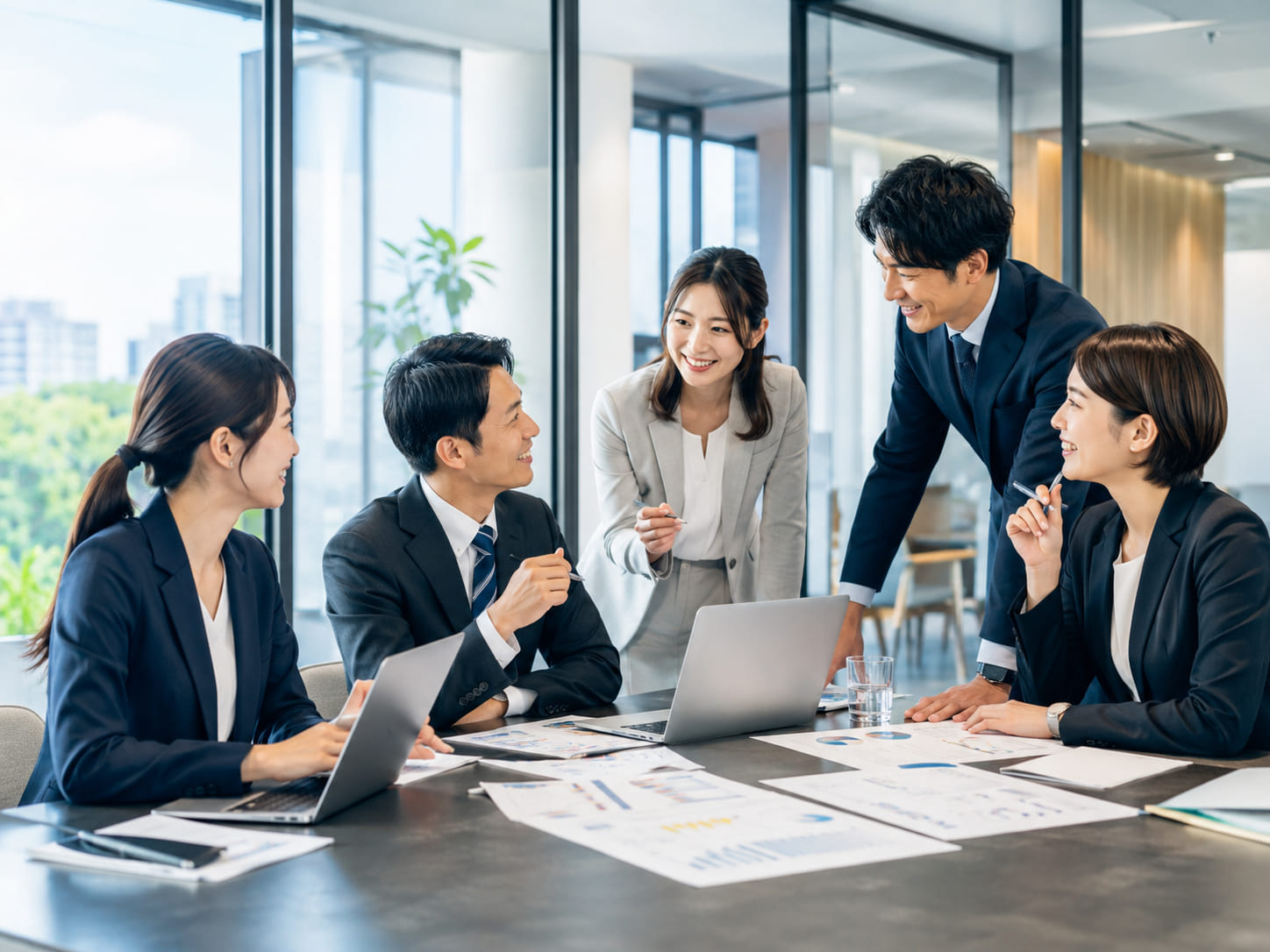 ビジネスの成長を支援する株式会社リバーストーン